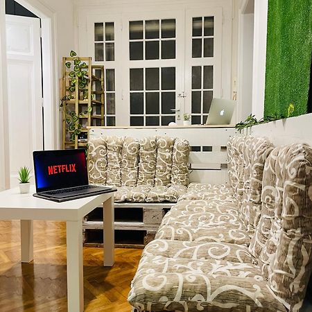 Hostel Green World Novi Sad Dış mekan fotoğraf