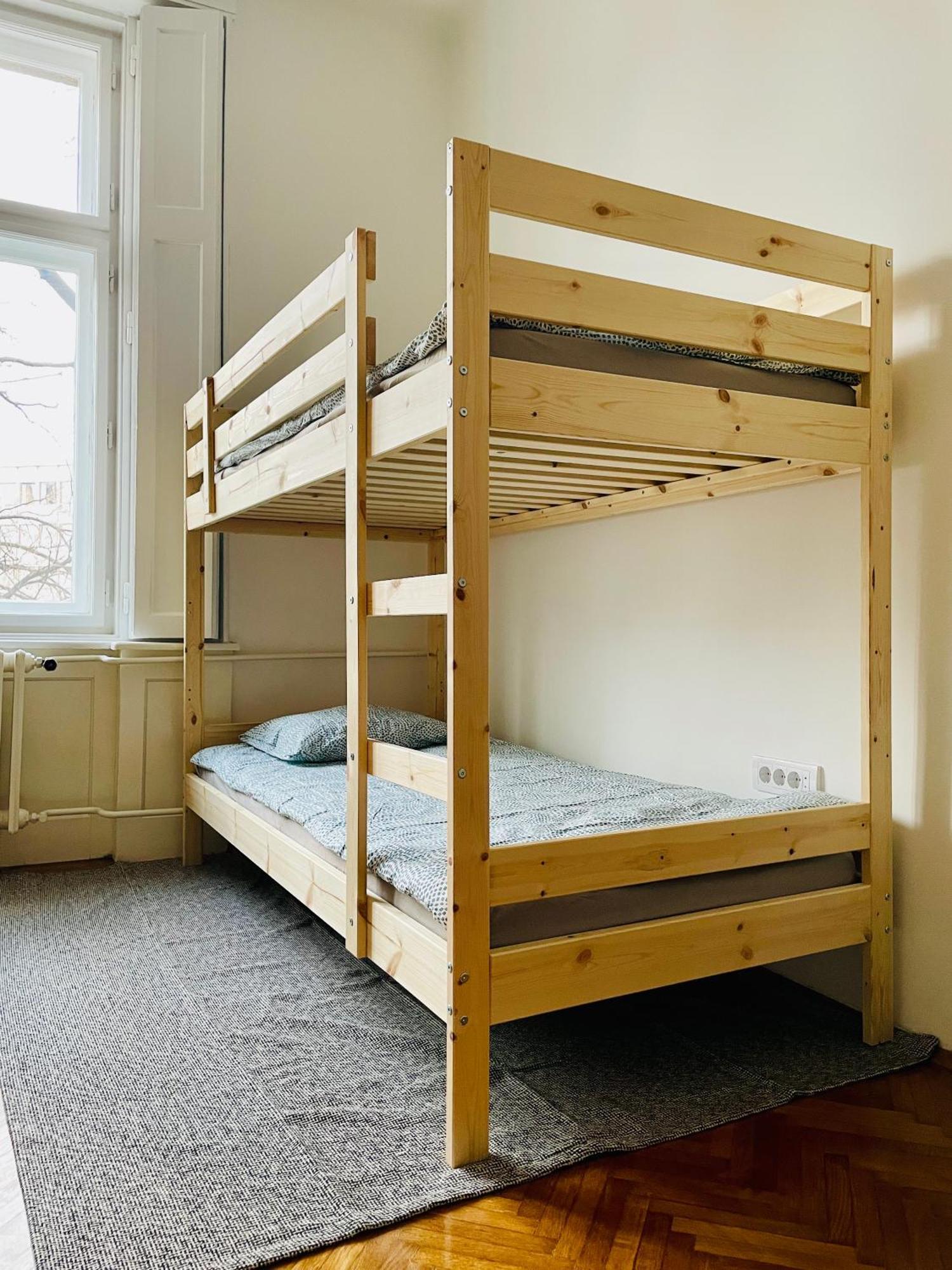Hostel Green World Novi Sad Dış mekan fotoğraf