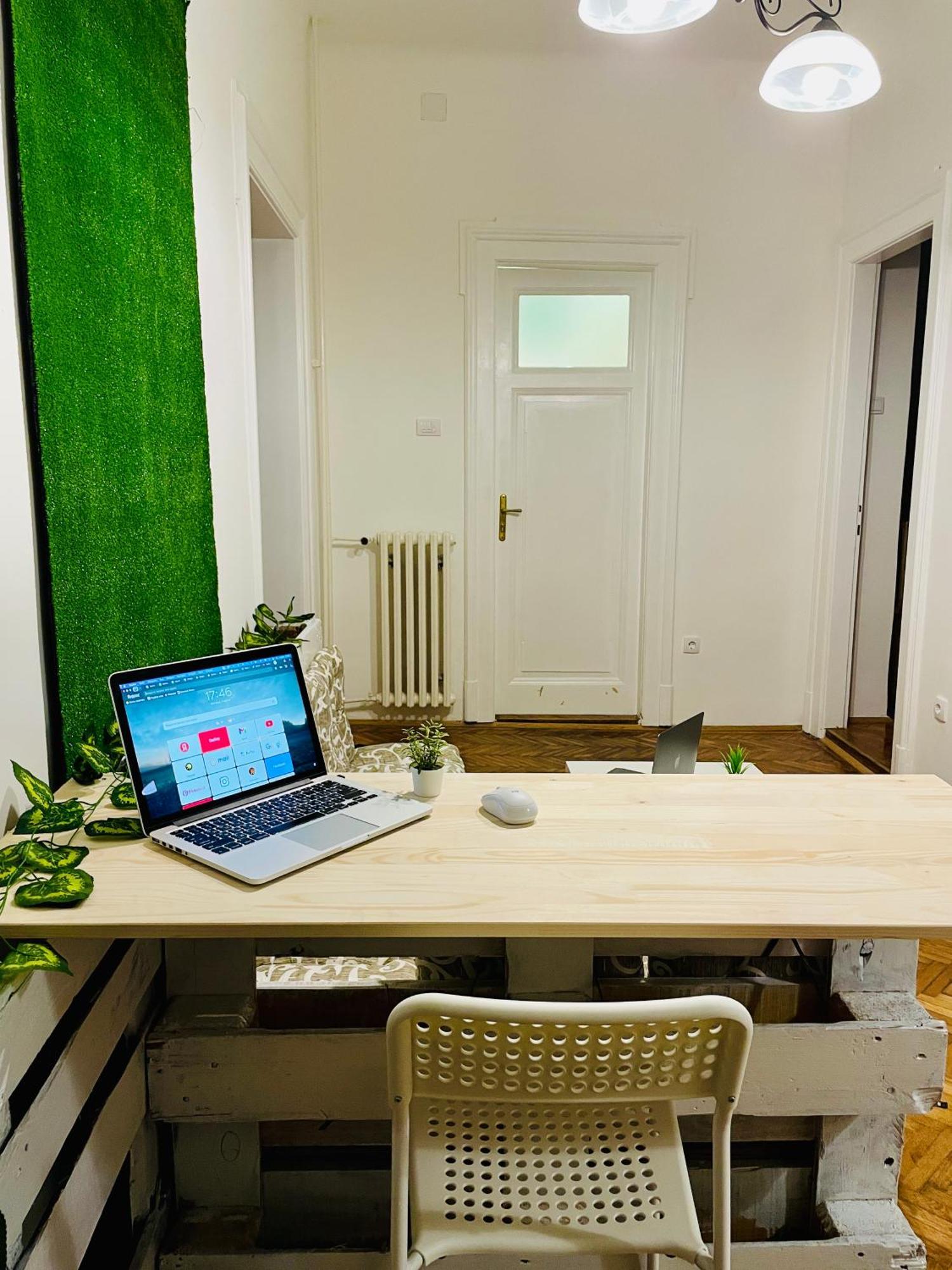 Hostel Green World Novi Sad Dış mekan fotoğraf