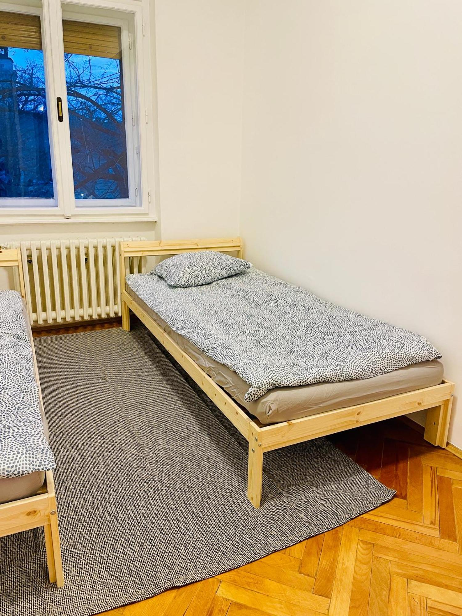 Hostel Green World Novi Sad Dış mekan fotoğraf